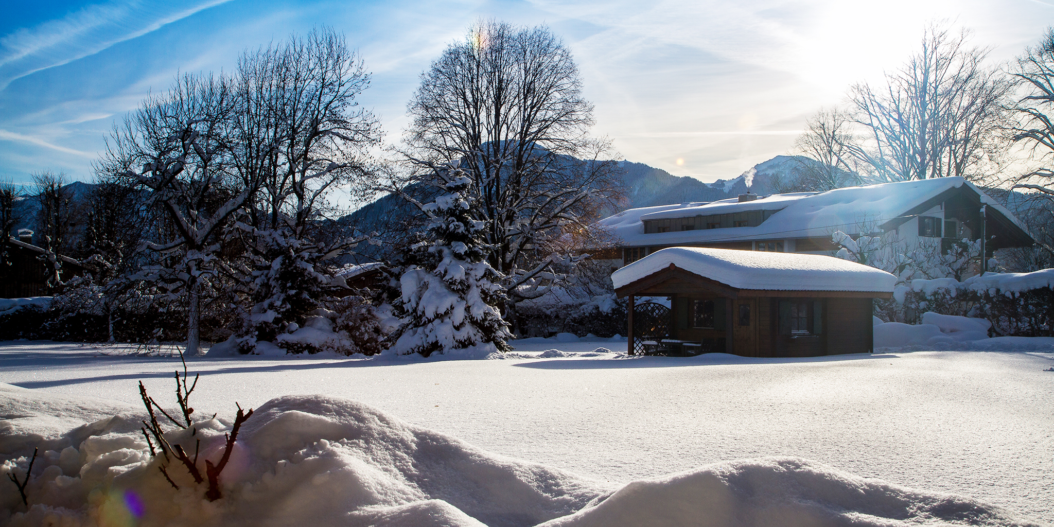 Garten verschneit